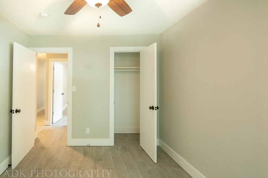 Building Photo - 113 E Bertha St