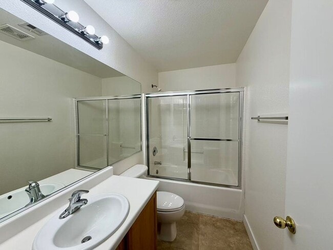 Building Photo - 11061 Cusumano Ct