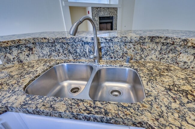 Building Photo - SE!! 4 Bedrooms!! Single Story!! NO HOA!! 3 Car Garage!!! Pool!!! Spa!!! RV Parking!!! Low mainte...