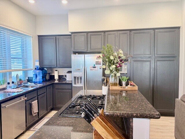 Building Photo - Spacious 3-Bedroom Oasis with 2 Full Baths in Las Vegas - Your 2234 Sq. Ft. Dream Awaits!