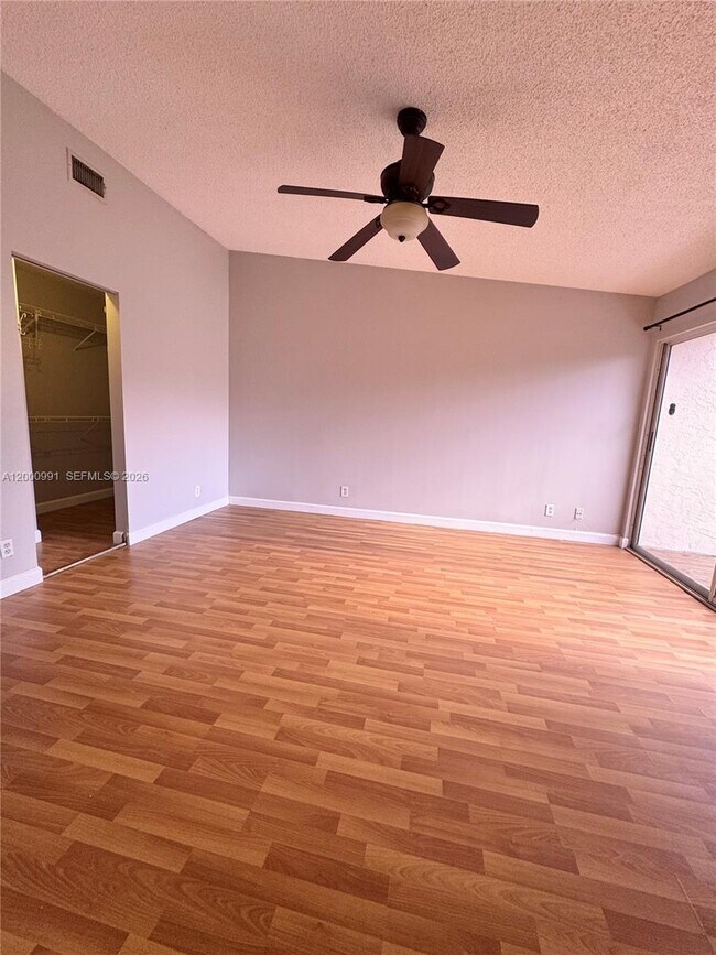 Building Photo - 4952 N Hemingway Cir