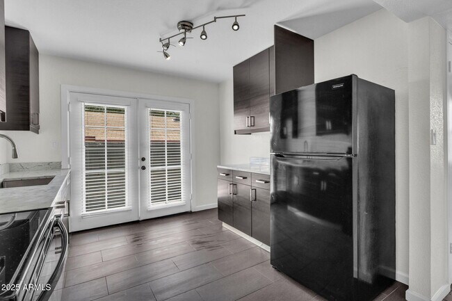 Building Photo - 3034 N 35th St