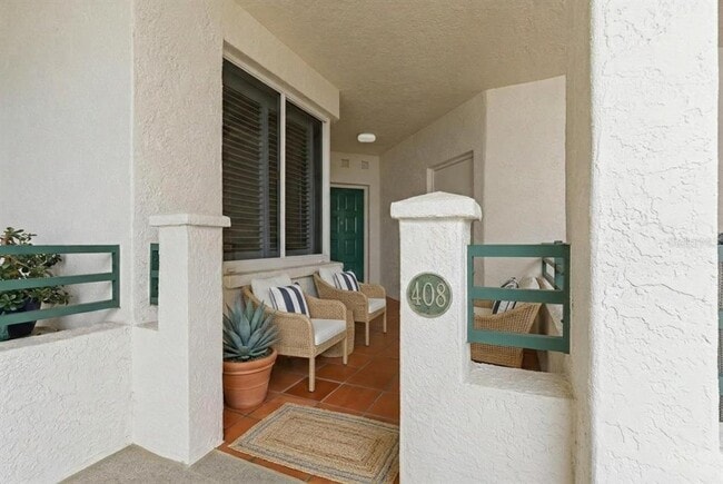 Building Photo - 4750 Dolphin Cay Ln S