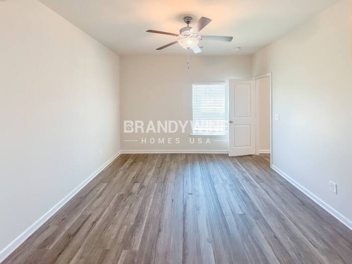 Building Photo - 510 Glenmanor Dr