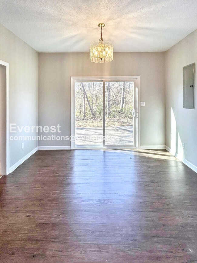 Building Photo - 4350 Wakeman Dr