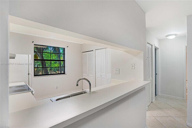 Building Photo - 3570 Magellan Cir