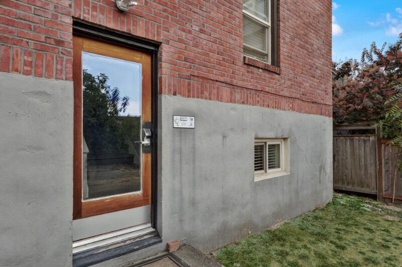 Building Photo - 311 12th Ave E
