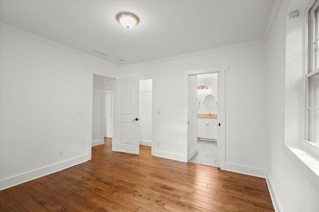 Building Photo - 481 Griffin St NW