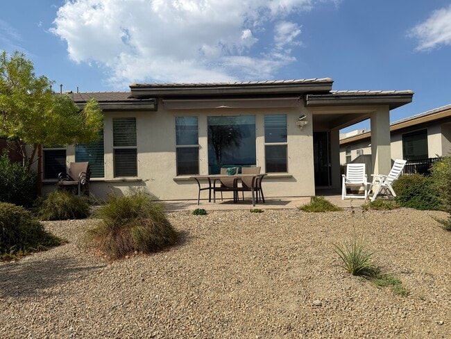 Building Photo - 82721 Rosewood Dr