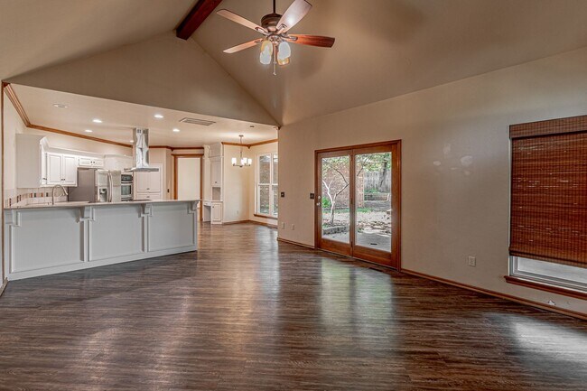 Building Photo - Beautiful 4-Bedroom, 3-Bath Home with 3-Ca...