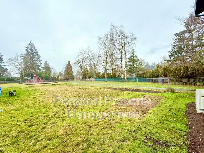 Building Photo - 861 14th St