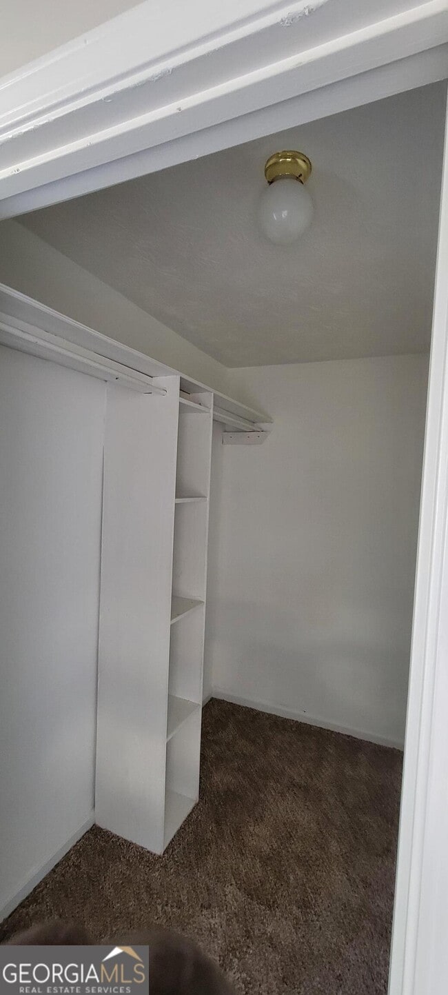 Building Photo - 6390 Alford Cir