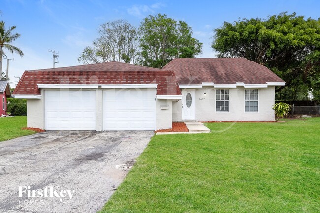 Building Photo - 3637 Ave Montresor