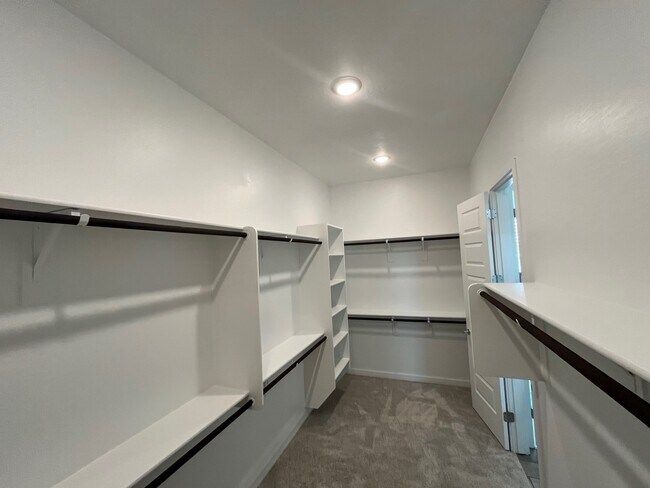 Building Photo - 442 S Jacana Ln