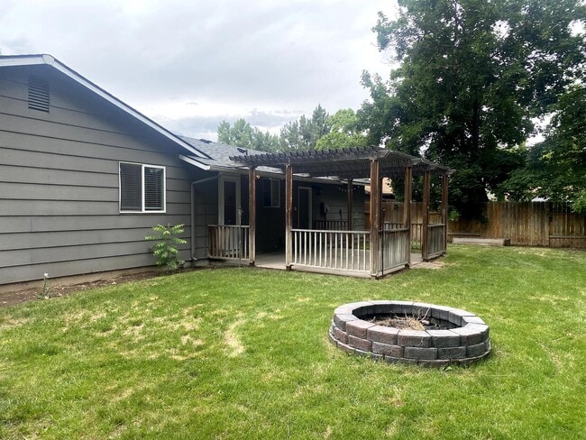 Building Photo - 3298 N Clayton Pl