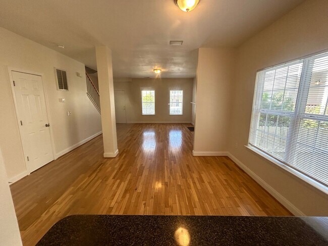Building Photo - 168 Canal Pl Cir