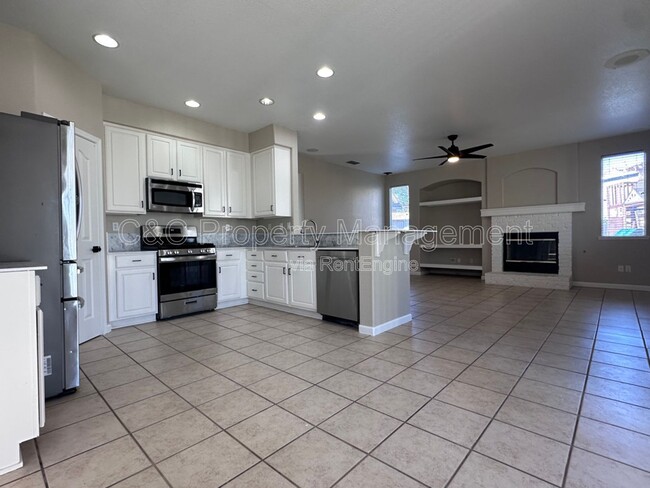 Building Photo - 200 Eastbrook Way