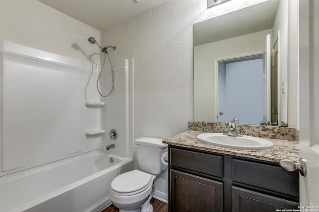 Building Photo - 6508 Sabinal