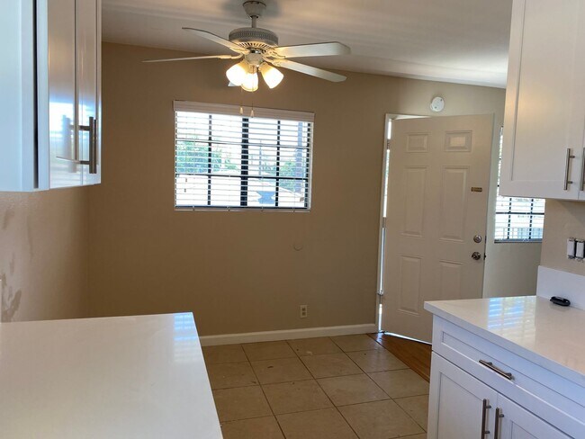 Building Photo - Bright and airy updated second floor 1 bedroom, 1 bathroom apartment