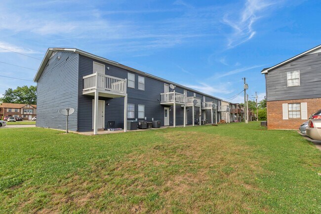 Building Photo - Recently Renovated Units in Decatur, AL