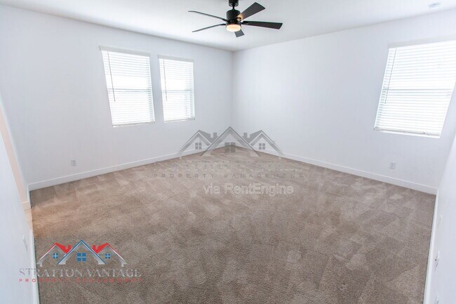 Building Photo - 15075 W McKinley St