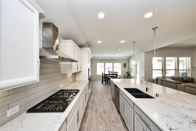 Building Photo - 25119 Sundance Park Ln