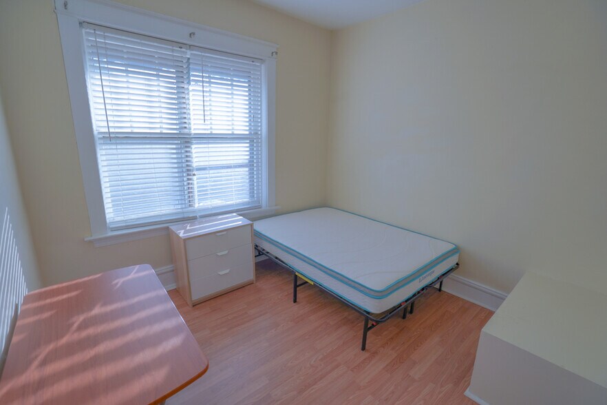 Building Photo - 6011 Waterman Blvd