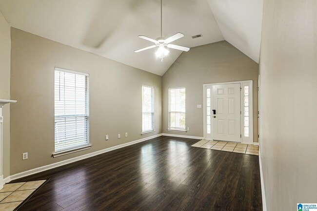 Building Photo - 255 Forest Lakes Dr