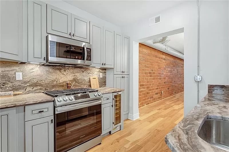 Kitchen - facing towards front of house - 5210 Dearborn St