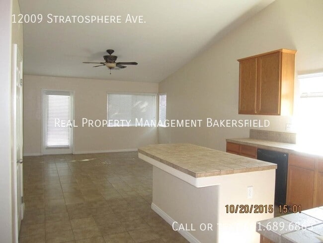 Building Photo - 12009 Stratosphere Ave