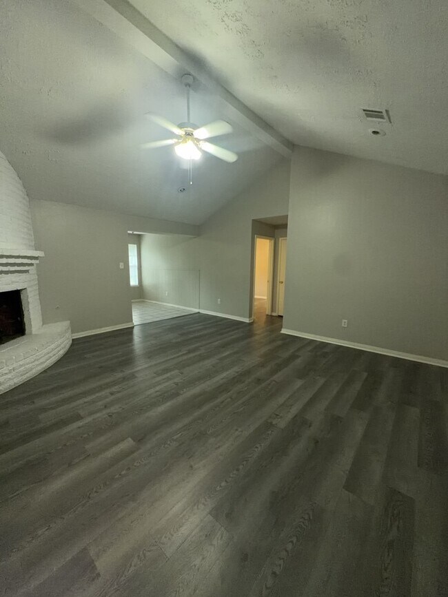 Building Photo - 16815 Methil Dr