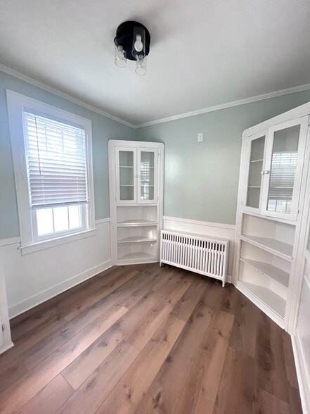 Building Photo - 24 Arnold Ave