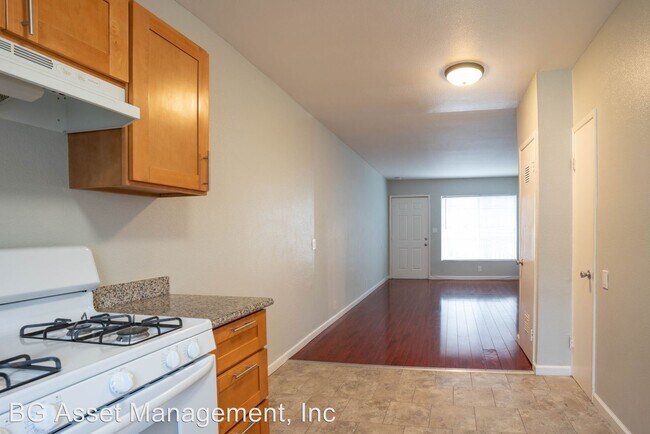 Building Photo - 1525 Alcatraz Ave