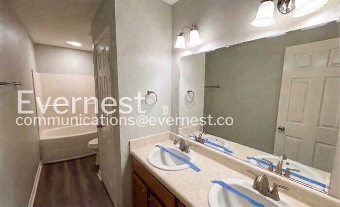 Building Photo - 124 Blackwell Ct