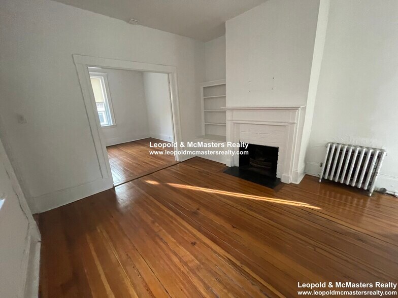 Building Photo - 24 Garden St