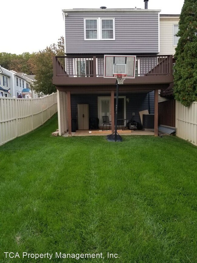 Building Photo - 3 br, 2.5 bath House - 247 Maple Wreath Court