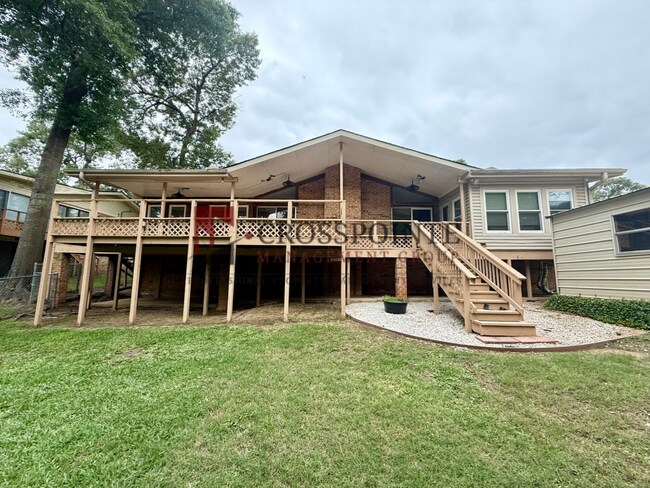 Building Photo - Waterfront 2 Bedroom, 2.5 Bathroom Home!