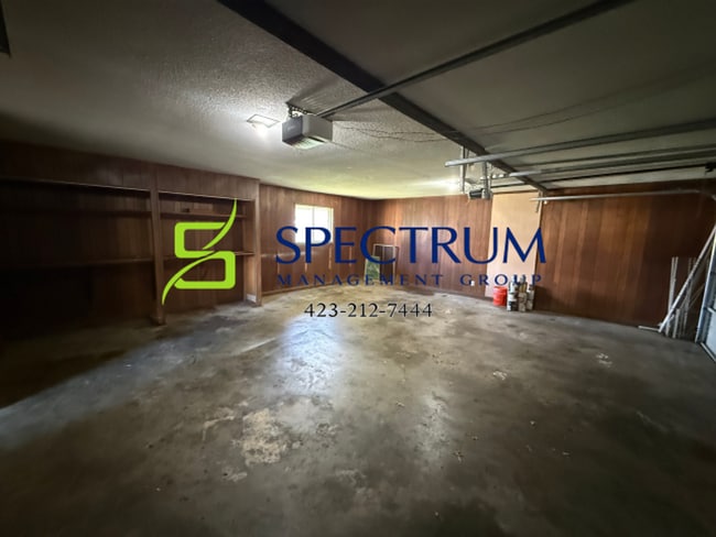 Building Photo - 828 Andy St