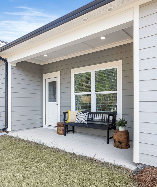 Back Patio - Covey Homes New Hampstead