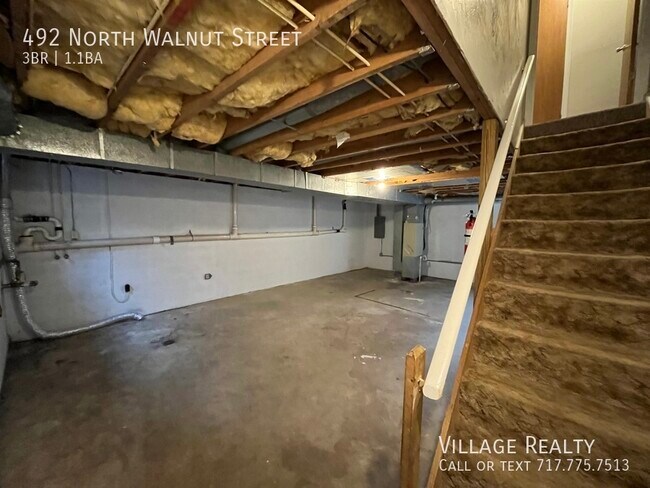 Building Photo - 492 N Walnut St
