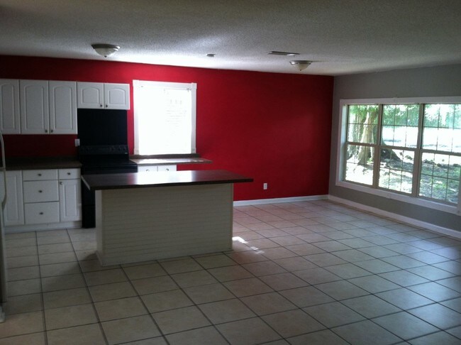 Building Photo - 15705 Big Ridge Rd