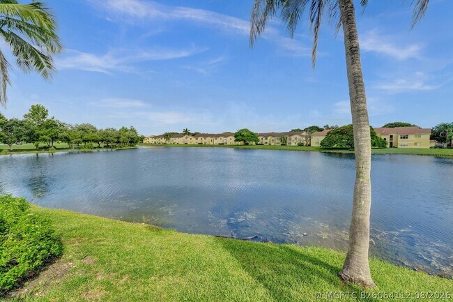 Building Photo - 12650 Vista Isles Dr