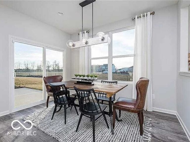 Building Photo - 4894 Oak Hl Dr