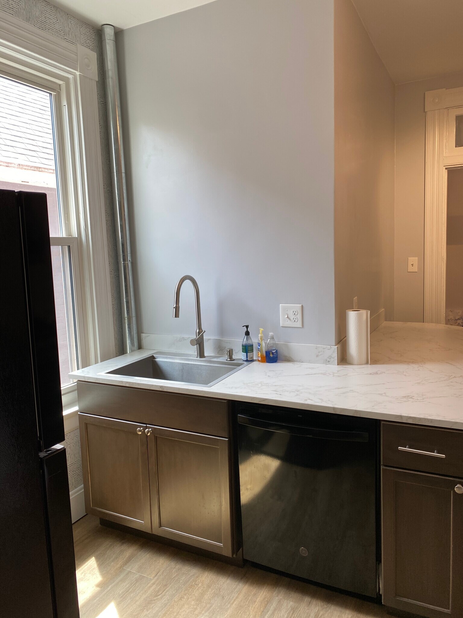 Building Photo - 4237 Chambers St