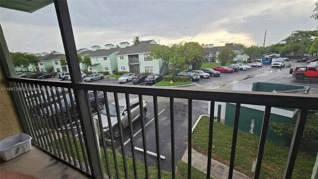 Building Photo - 4092 NW 87th Ave