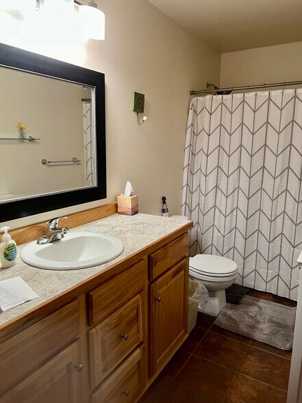 Building Photo - 1345 E Brant Cir