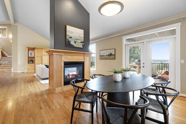 Building Photo - Beautiful, Spacious, Damascus Home with Incredible Views