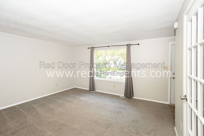 Building Photo - 5505 Straw Hat Dr