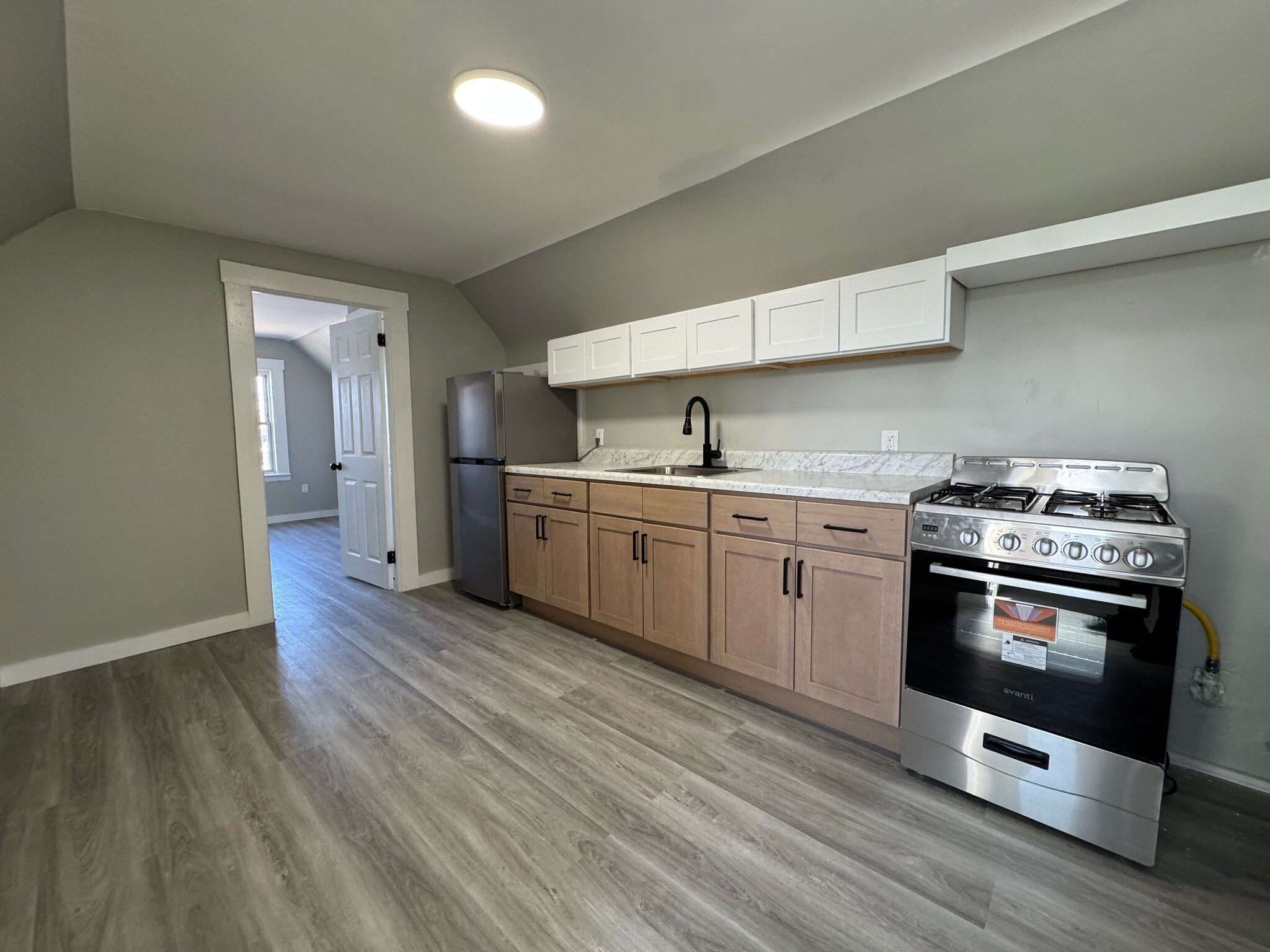 Building Photo - 178 Wegman Pky