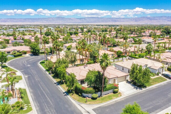 Building Photo - 74912 Saguaro Ln